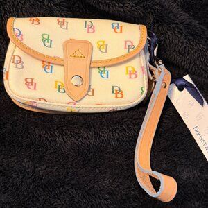 Dooney & Bourke WI20 WH Flap Wristlet Multicolor DB Logo Heart Charm - NEW